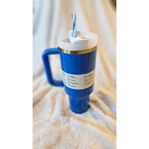 STANLEY ARCTIC TWIST THE QUENCHER H2.0 FLOWSTATE TUMBLER | 40 OZ - Picture 2 of 4